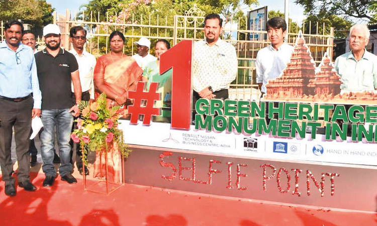 மாமல்லபுரம் கடற்கரை கோவிலில் சுற்றுலா பயணிகளுக்கு ரூ.2 கோடியில் அடிப்படை வசதிகள் - கலெக்டர் ராகுல்நாத் தொடங்கி வைத்தார்