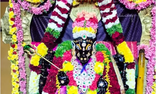 ஓசூர் பிரம்ம மலை வராகி அம்மன் கோவிலில் சிறப்பு பூஜை ஓசூர் பிரம்ம மலை வராகி அம்மன் கோவிலில் சிறப்பு பூஜை