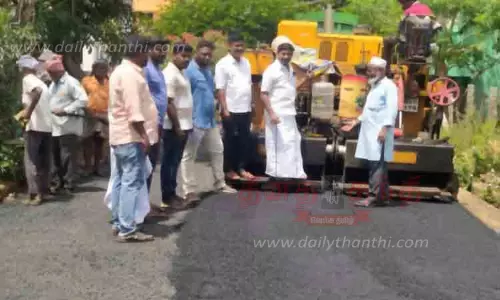 தேவகோட்டையில் சாலை பணிகளை நகர் மன்ற தலைவர் ஆய்வு