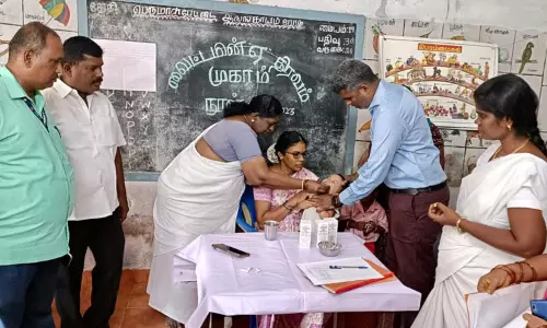 குழந்தைகளுக்கு வைட்டமின் ஏ திரவம் வழங்கும் முகாம்