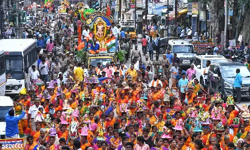 மதுரையில் விநாயகர் சிலைகள் ஊர்வலம்