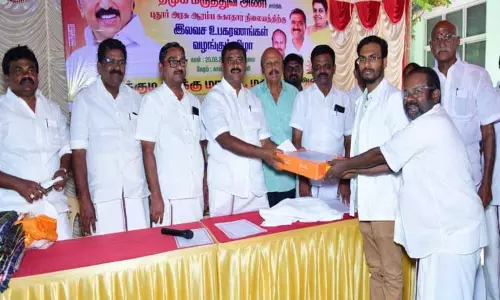 புதூர்  அரசு ஆரம்ப சுகாதார நிலையத்திற்கு மருத்துவ உபகரணங்கள் வழங்கப்பட்டது.