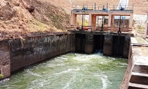 திருமூர்த்தி அணையில் இருந்து தண்ணீர் திறப்பு