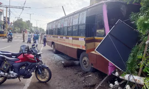 ஓடும் பஸ்சில் மாரடைப்பால் டிரைவர் சாவு