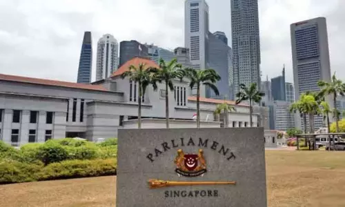 ஈஸ்வரனின் எம்.பி. பதவி ரத்து மசோதா: சிங்கப்பூர் நாடாளுமன்றத்தில் வாக்கெடுப்பு தோல்வி ஈஸ்வரனின் எம்.பி. பதவி ரத்து மசோதா: சிங்கப்பூர் நாடாளுமன்றத்தில் வாக்கெடுப்பு தோல்வி