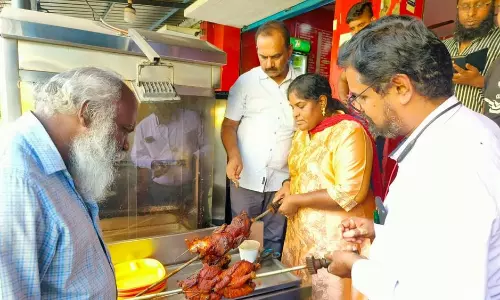 கெட்டுப்போன 32 கிலோ கோழி இறைச்சி பறிமுதல்