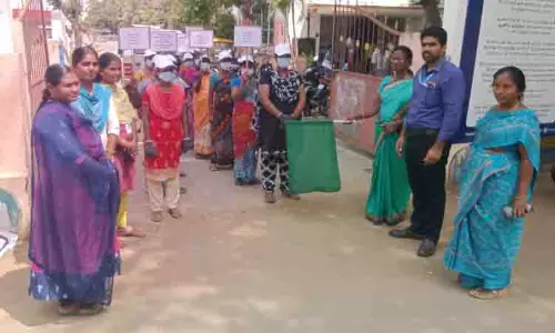 டெங்கு ஒழிப்பு குறித்த விழிப்புணர்வு ஊர்வலம்