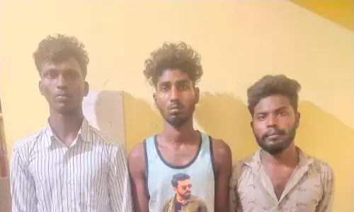 வீடு புகுந்து திருடிய 3 பேர் கைது