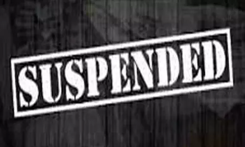 ரூ.1.20 கோடி நிலத்தை முறைகேடாக பதிவு செய்தஓட்டப்பிடாரம் துணை தாசில்தார்,கிராம நிர்வாக அதிகாரி பணி இடைநீக்கம்