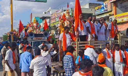 செஞ்சியில்   விநாயகர் சிலைகள் ஊர்வலம்            பலத்த போலீஸ் பாதுகாப்புடன் நடந்தது