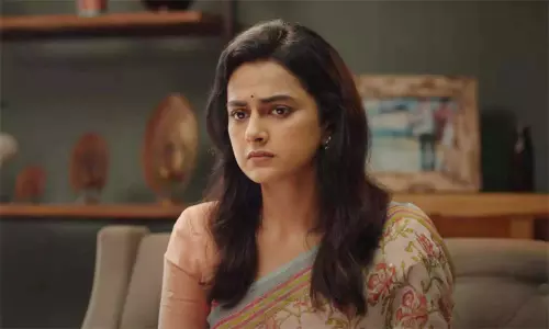 கணவன்- மனைவி சண்ட போட காரணம் இருக்கணும்னு அவசியம் இல்ல.. இறுகப்பற்று டிரைலர் வைரல்