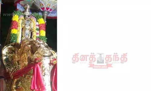 யானை வாகனத்தில் பெரிய பெருமாள் யானை வாகனத்தில் பெரிய பெருமாள்