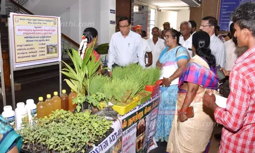 முறைகேட்டில் ஈடுபட்ட 22 உரக்கடைகளில் விற்பனைக்கு தடை-விவசாயிகள் குறைதீர்க்கும் கூட்டத்தில் கலெக்டர் கார்மேகம் தகவல்