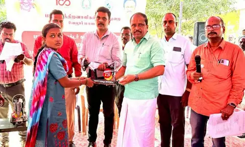 மாற்றுத்திறனாளிகளுக்கு தையல் எந்திரம் மாற்றுத்திறனாளிகளுக்கு தையல் எந்திரம்