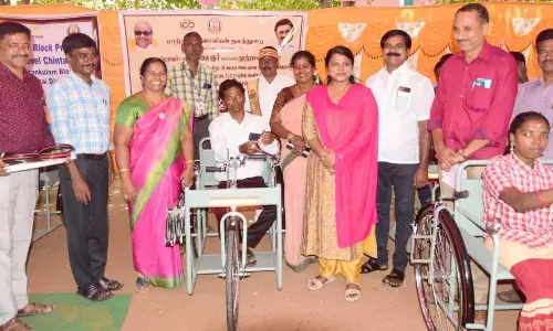 ஆலங்குடியில் மாற்றுத்திறனாளிகளுக்கான சிறப்பு மருத்துவ முகாம்