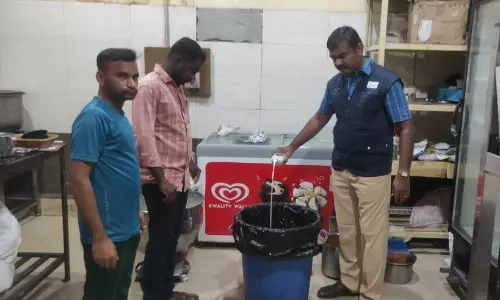 கெட்டுப்போன 10 கிலோ சிக்கன் பறிமுதல் செய்து அழிப்பு