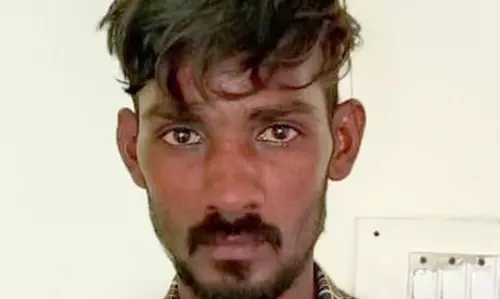 ஓரினச் சேர்க்கை தகராறில் தபால்காரரை அடித்து கொலை செய்த வாலிபர் கைது