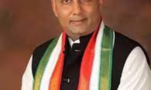 இந்தியா கூட்டணியால் தமிழகத்திற்கு தண்ணீர் திறந்து விடுவதாக கூறுவது தவறு- மந்திரி தினேஷ் குண்டுராவ் சொல்கிறார் இந்தியா கூட்டணியால் தமிழகத்திற்கு தண்ணீர் திறந்து விடுவதாக கூறுவது தவறு- மந்திரி தினேஷ் குண்டுராவ் சொல்கிறார்