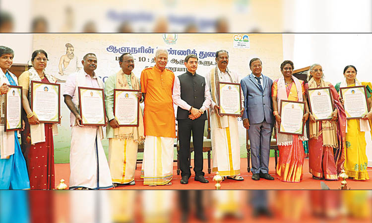 தமிழ் மொழியை கற்றுக்கொள்வதே என் வாழ்நாள் லட்சியம் - கவர்னர் ஆர்.என்.ரவி பேச்சு