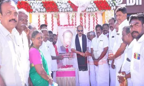 டாக்டர் பா.சிவந்தி ஆதித்தனார் உருவப்படத்திற்கு வைகோ மாலை அணிவித்து மரியாதை