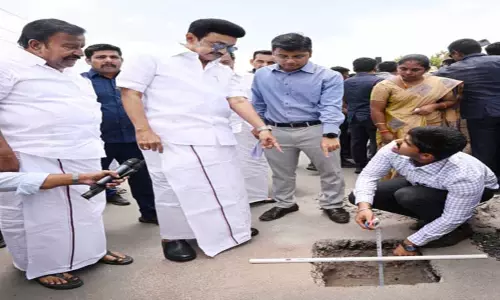 கோவையில் சாலை பணிகளைமுதல்-அமைச்சர் மு.க.ஸ்டாலின் ஆய்வு