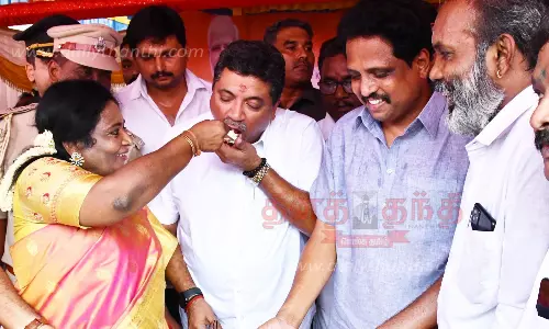 மதுரையில் வந்தே பாரத் ரெயிலுக்கு வரவேற்பு:பிரதமர் மோடி தமிழகத்தை புறக்கணிக்கவில்லை- தமிழிசை சவுந்தரராஜன் பேட்டி