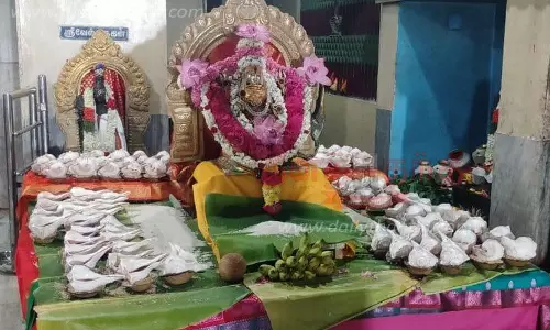 கல்வடங்கம் அங்காளம்மன்கோவிலில் லட்சார்ச்சனை விழா