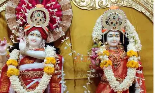 சிறப்பு அலங்காரத்தில் கிருஷ்ணன்