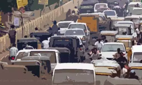 ஆக்கிரமிப்பினால் போக்குவரத்து ெநரிசல்