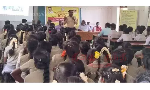 சாலை பாதுகாப்பு விழிப்புணர்வு நிகழ்ச்சி