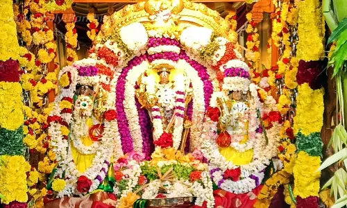 ஈரோடு கோட்டை பெருமாள் கோவிலில் திருக்கல்யாணம்இன்று தேரோட்டம்