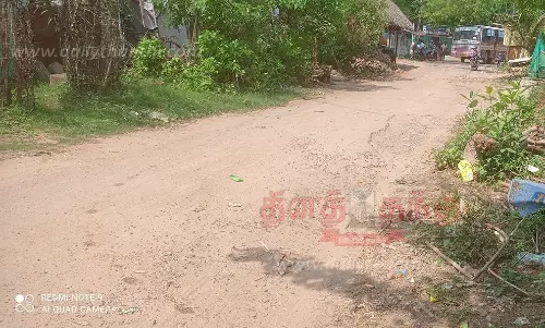 பஸ் நிலையம் செல்லும் சாலை அகலப்படுத்தப்படுமா?