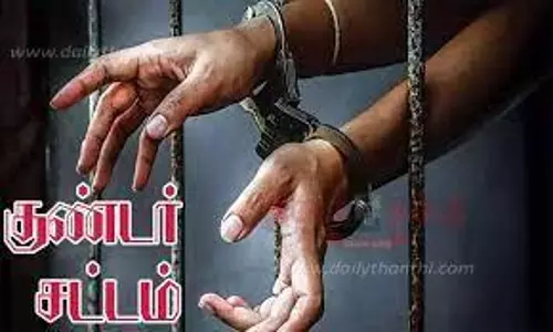 2 சாராய வியாபாரிகள் குண்டர் சட்டத்தில் கைது