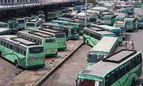 தொடர் விடுமுறையையொட்டி ஒரு வாரத்திற்குசேலம் கோட்டம் சார்பில் 350 சிறப்பு பஸ்கள் இயக்கம்