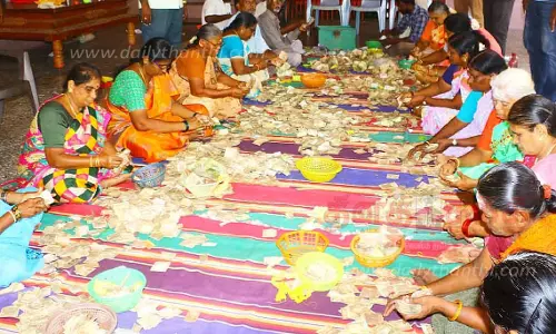 செல்லியம்மன் கோவிலில் ரூ.6 லட்சம் உண்டியல் காணிக்கை