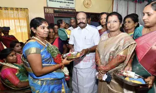 திருப்பத்தூரில் சமுதாய வளைகாப்பு நிகழ்ச்சி