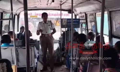 கல்லூரி மாணவர்களுக்கு அறிவுரை வழங்கிய பெண் சப்-இன்ஸ்பெக்டர்-வீடியோ வைரல் கல்லூரி மாணவர்களுக்கு அறிவுரை வழங்கிய பெண் சப்-இன்ஸ்பெக்டர்-வீடியோ வைரல்