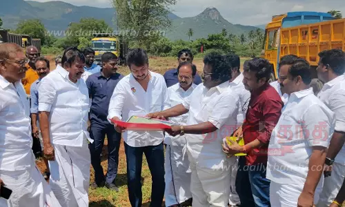 இது பிரிவு அல்ல, நாடகம்:அ.தி.மு.க.-பா.ஜனதா இணைந்தாலும் பிரிந்தாலும் எங்களுக்கு கவலை இல்லைஅமைச்சர் உதயநிதி ஸ்டாலின் பேட்டி