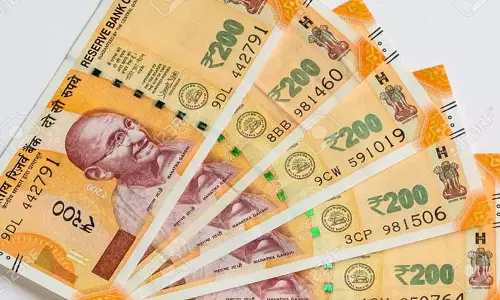 நலிந்த கிராமிய கலைஞர்களுக்கு நிதி உதவி