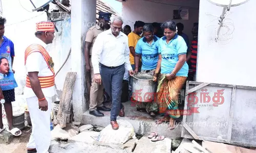 காய்ச்சல் ஏற்பட்டால் பொதுமக்கள் அரசு ஆஸ்பத்திரிக்கு செல்ல வேண்டும்-கலெக்டர் அறிவுரை காய்ச்சல் ஏற்பட்டால் பொதுமக்கள் அரசு ஆஸ்பத்திரிக்கு செல்ல வேண்டும்-கலெக்டர் அறிவுரை