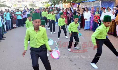 மிலாது நபி பண்டிகை கொண்டாட்டம்