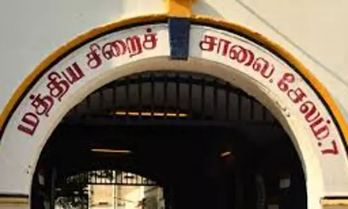 சேலம் மத்திய சிறையில் சாராய ஊறலுக்கு திட்டமா?வடமாநில 10 கைதிகளை உறவினர்கள் சந்திக்க தடைசிறை சூப்பிரண்டு நடவடிக்கை