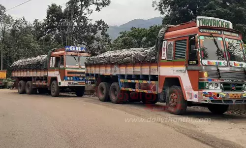 நீலகிரி எல்லையில் வாகன போக்குவரத்து நிறுத்தம்