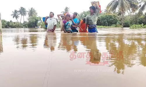 கருங்கற்களை கொண்டு தடுப்பு அரண் அமைக்கப்படுமா?