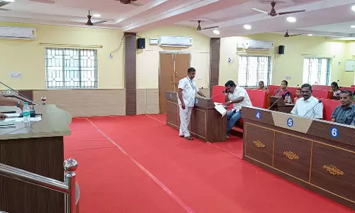 ஓட்டல்களில் அதிகாரிகள் ஆய்வு செய்ய வேண்டும்