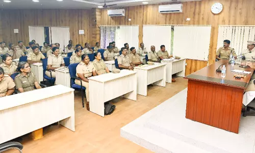 கோர்ட்டு பணிகளில் ஈடுபடும் காவலர்களுக்கான ஆலோசனை கூட்டம்