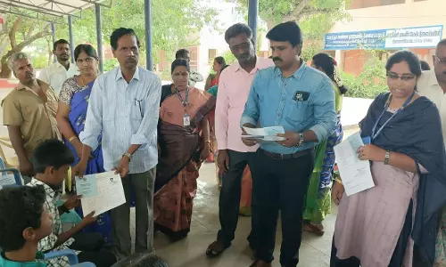 மாற்றுத்திறனாளிகளுக்கு அடையாள அட்டை