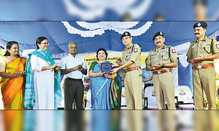 போலீஸ் மியூசியம் 2-ம் ஆண்டு நிறைவு விழா; சிறப்பு தபால் அட்டை - உறை வெளியீடு