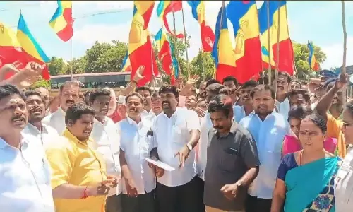 திண்டிவனத்தில் பா.ம.க.வினர் ஆர்ப்பாட்டம்