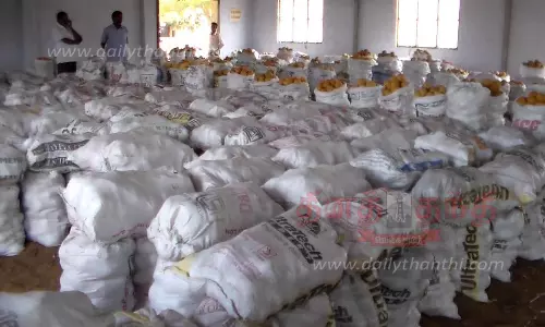 வெல்லம் விலை குறைந்தது